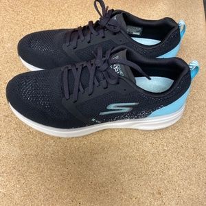 Skechers Go Run Ride 8 women’s size 8.5